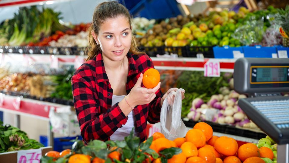 Не доверяйте продавцам: как выбрать по-настоящему вкусные мандарины