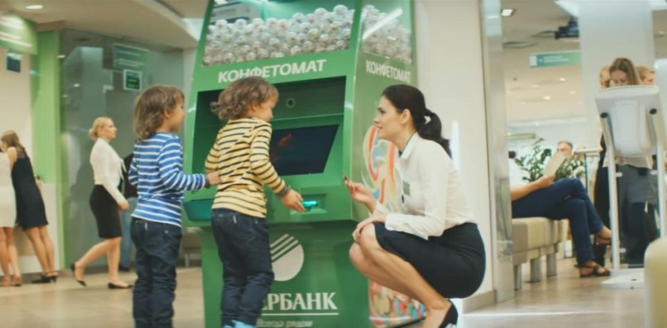 Неожиданное списание соцвыплат: как отстоять свои права?