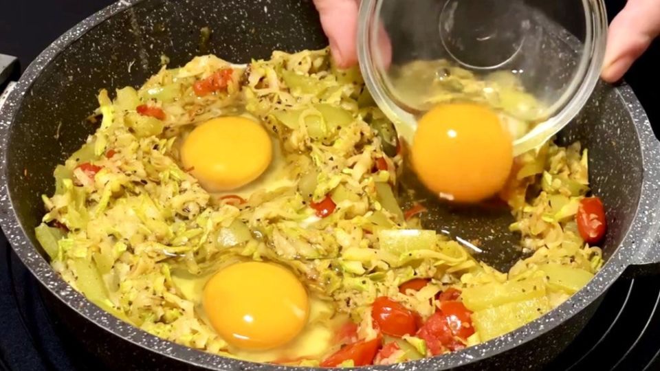 Яркий и сытный завтрак: как обойтись без скучной яичницы