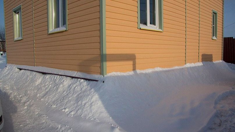Уникальный способ утепления дома: как снег помог сократить расходы на отопление
