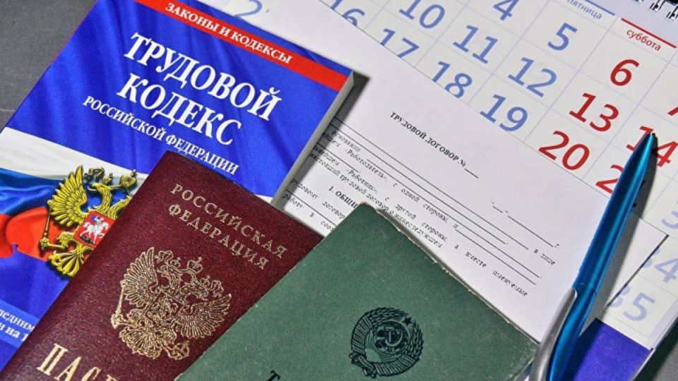 Неожиданные правила: что делать, если на работе отключили свет?