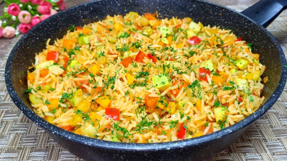 Ужинаем с удовольствием: оригинальный рецепт блюд из кабачков и риса