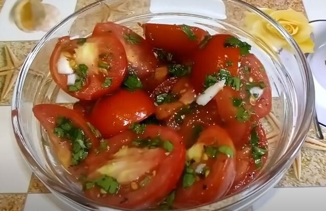 Изумительные помидоры по-корейски: легкий рецепт для вашего стола