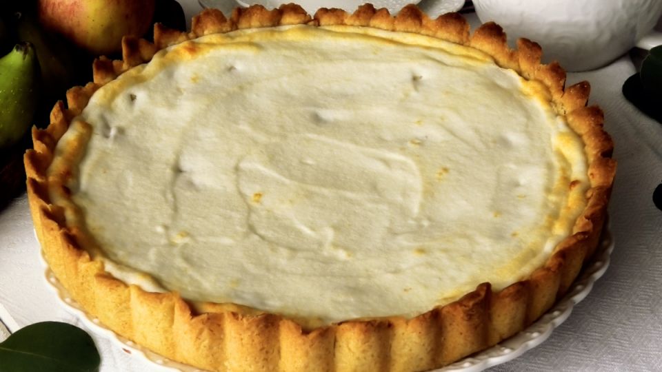 Размышления о яблочном пироге: простое существо сезона и его тихая радость