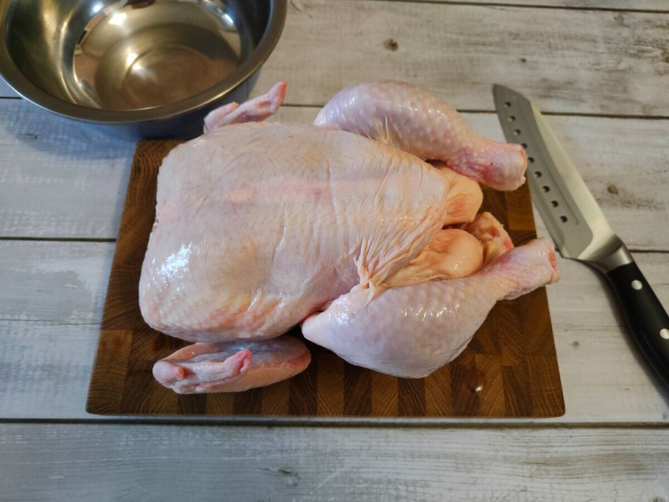 Как быстро и просто разделать курицу на кусочки