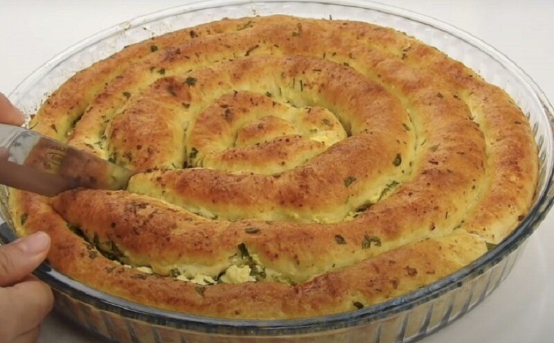 Быстрый пирог-рулет для удивительного ужина