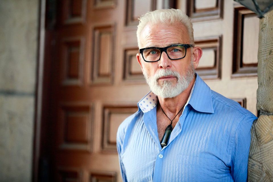 Как распознать мужчину с детскими травмами: ключевые сигналы поведения